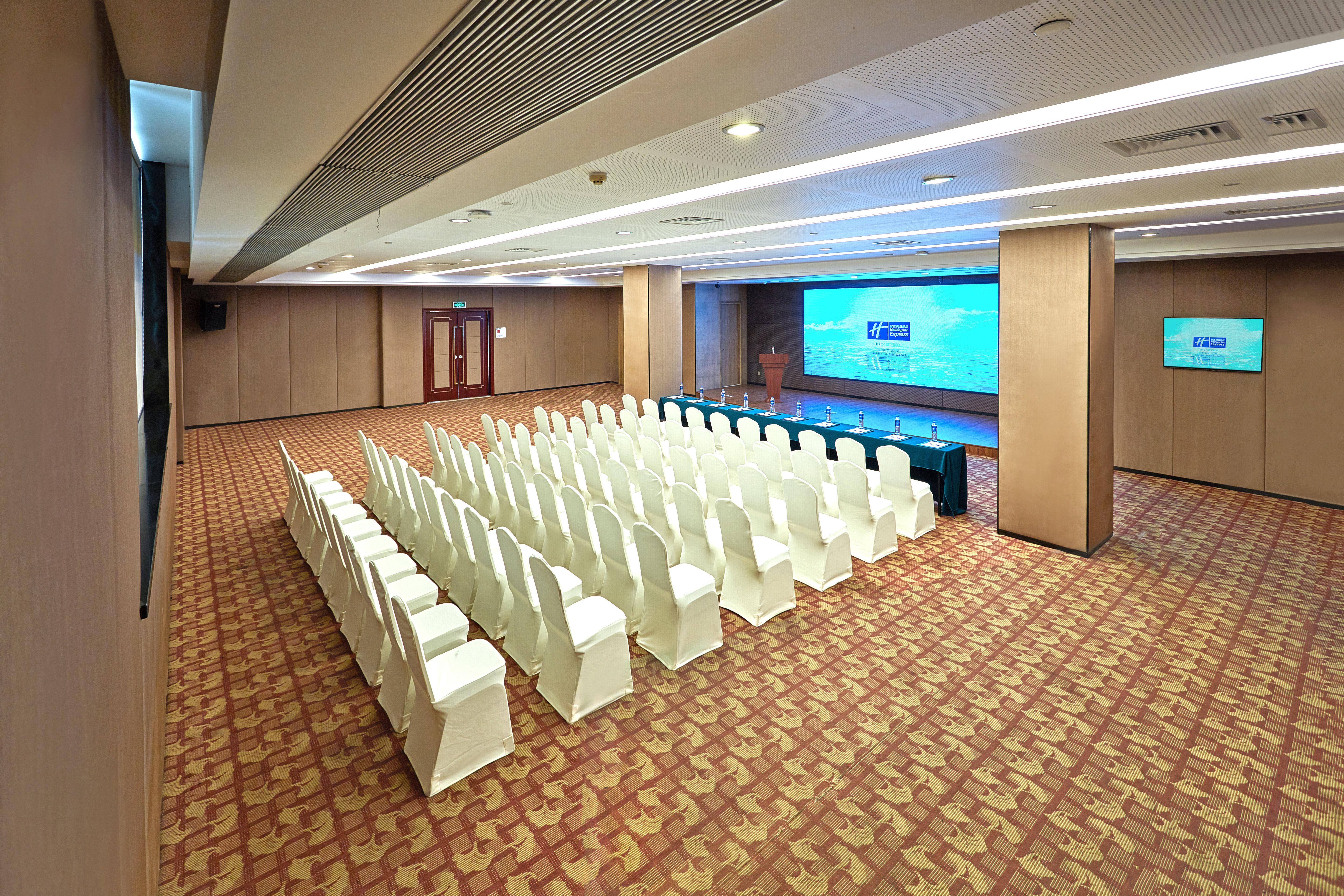 Holiday Inn Express Nanjing Xuanwu Lake By Ihg Luaran gambar