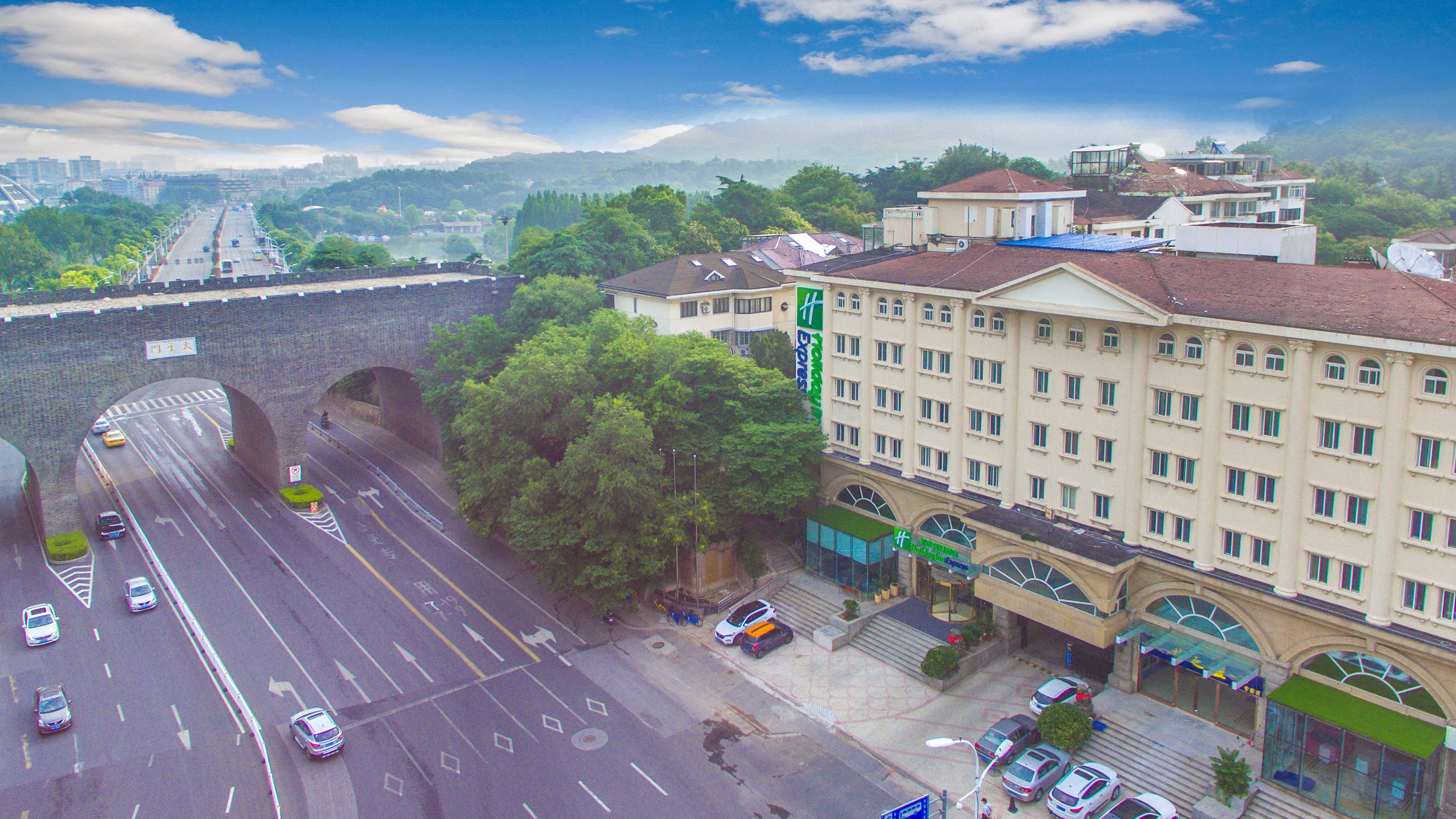 Holiday Inn Express Nanjing Xuanwu Lake By Ihg Luaran gambar